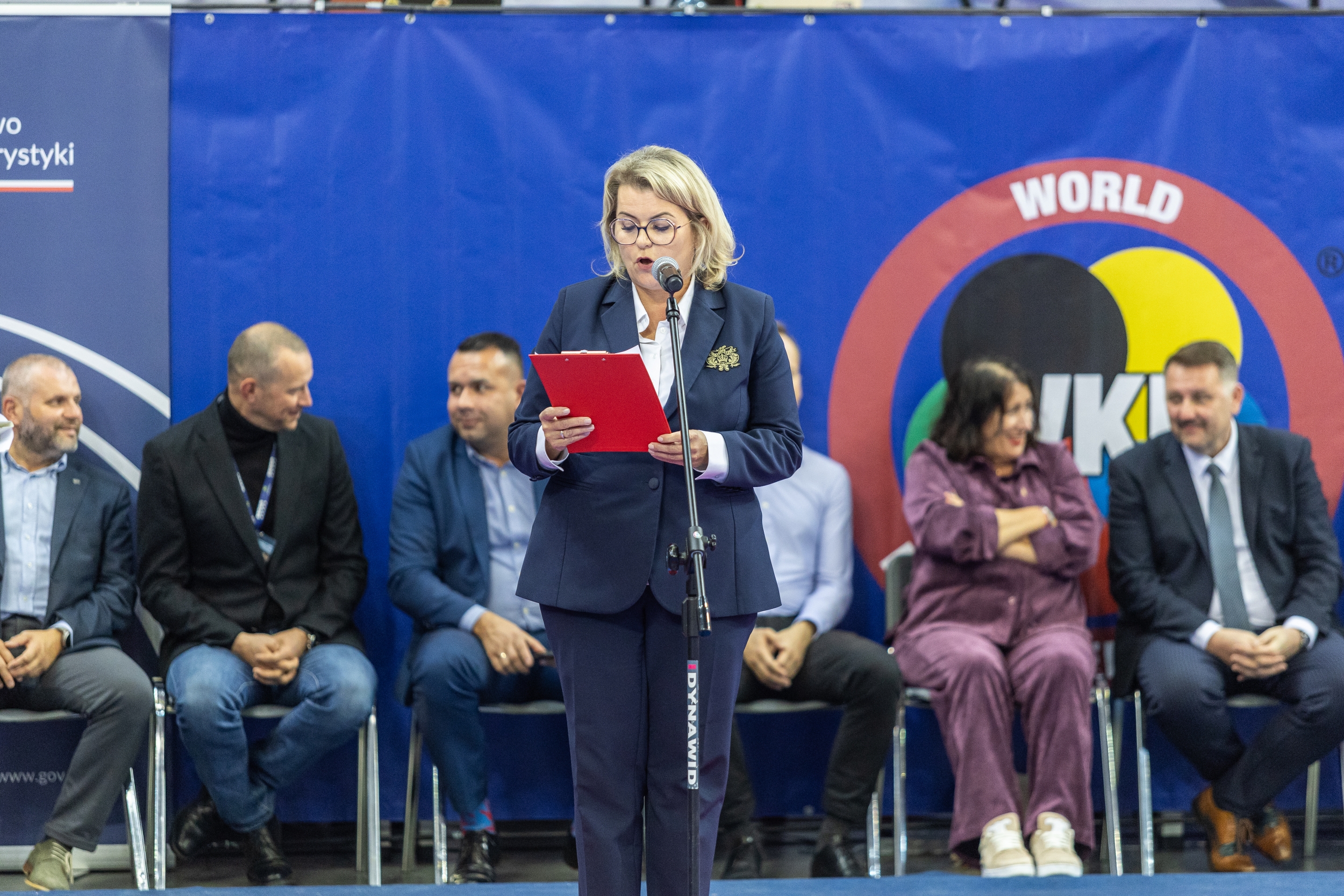 na zdjęciu zawodnicy walczący