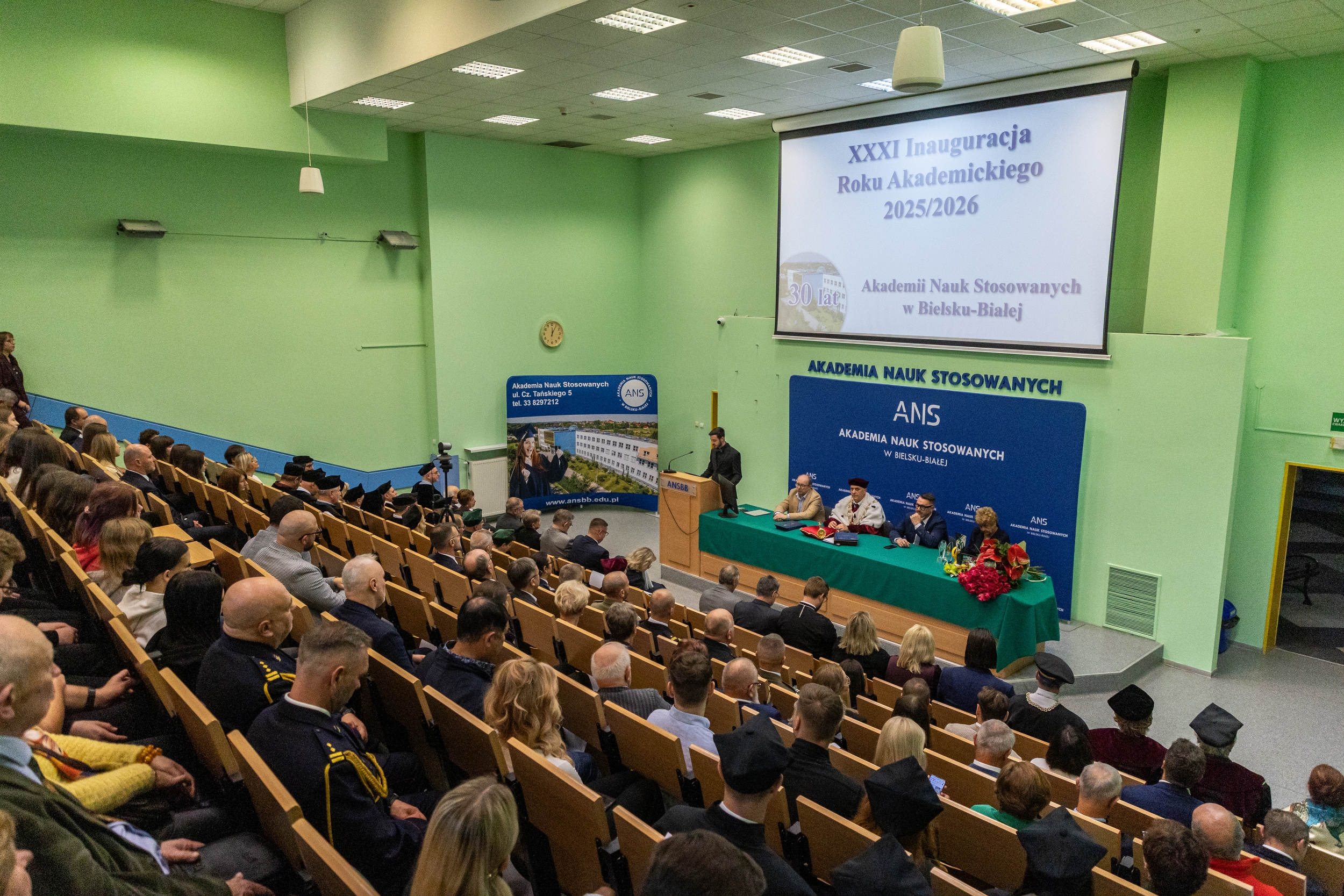 Na zdjęciu uczestnicy inauguracji