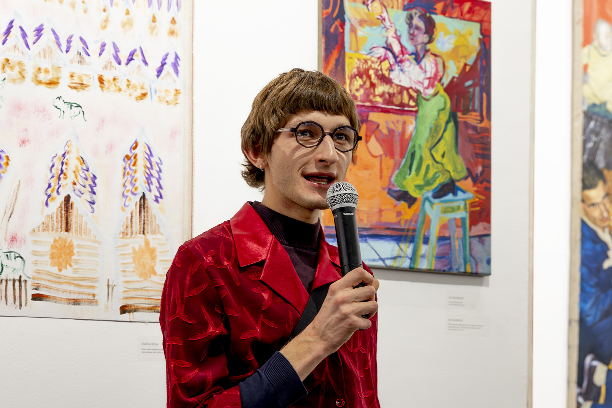 Na zdjęciu oprowadzanie artystyczno-kuratorskie