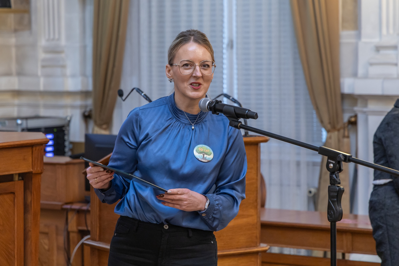 na zdjęciu osoby podczas uroczystości