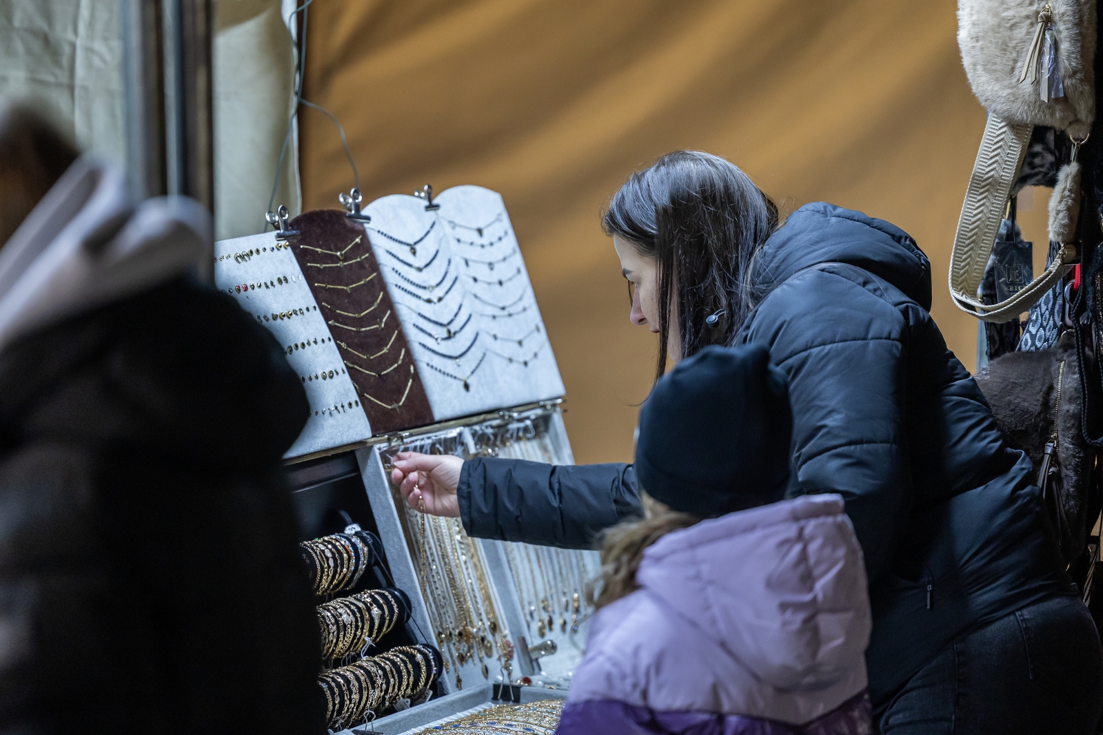 na zdjęciu osoby podczas Świąt na Starówce