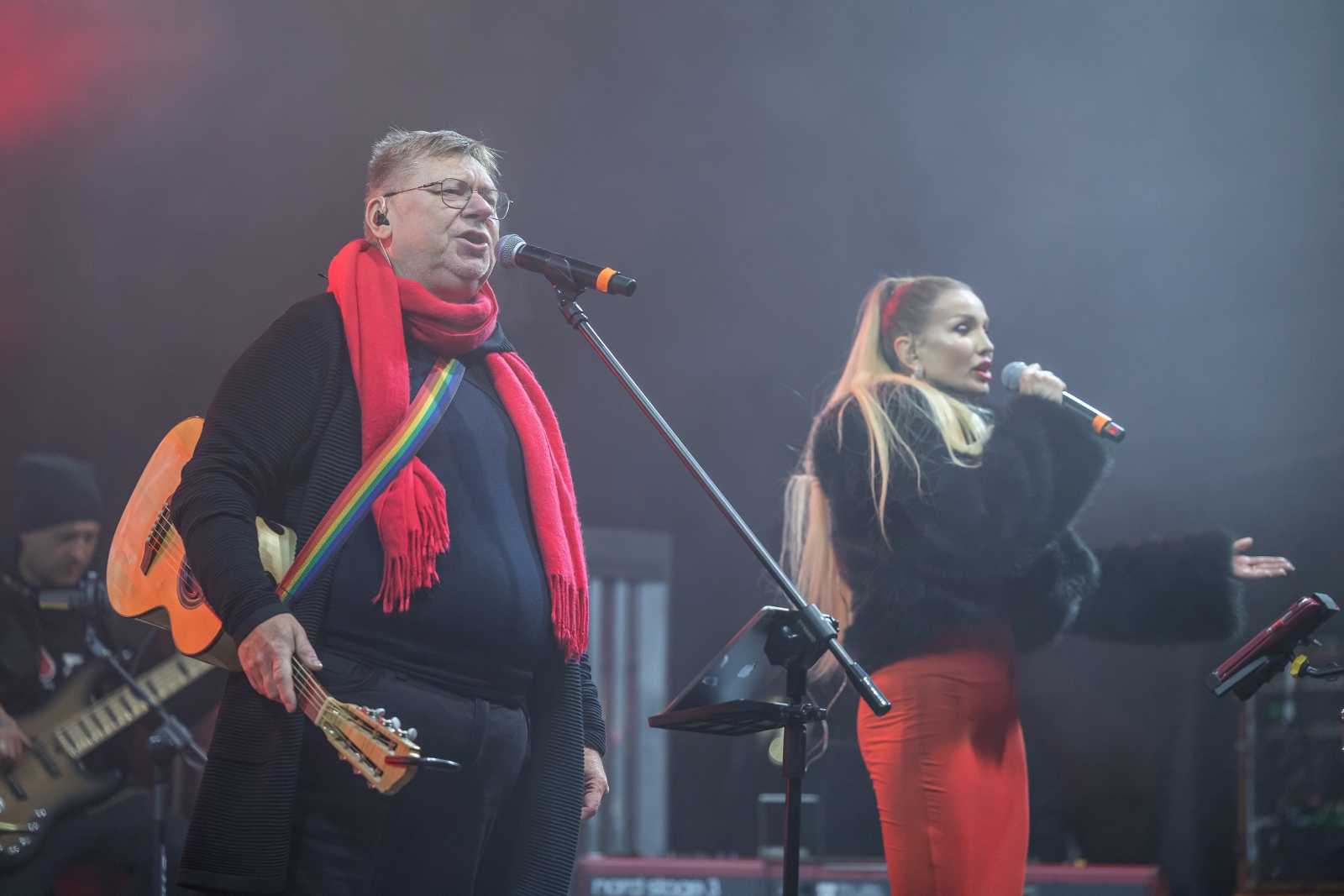 na zdjęciu osoby podczas Świąt na Starówce