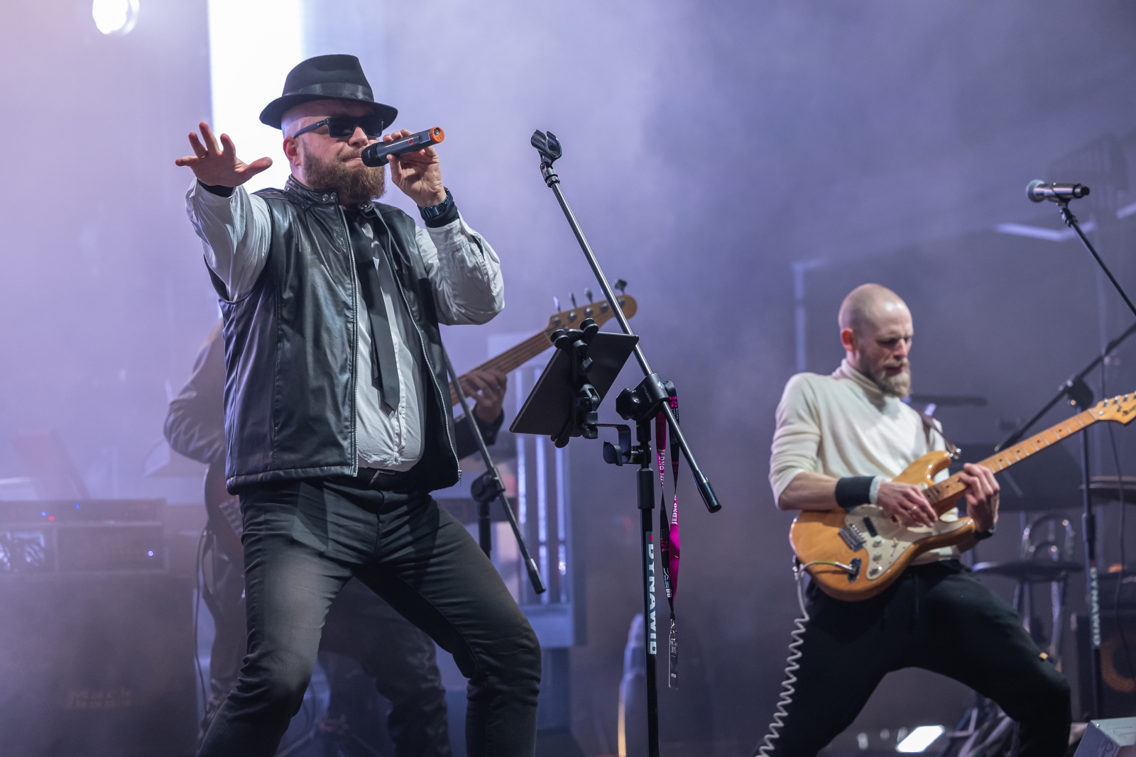 na zdjęciu osoby podczas Sylwestra