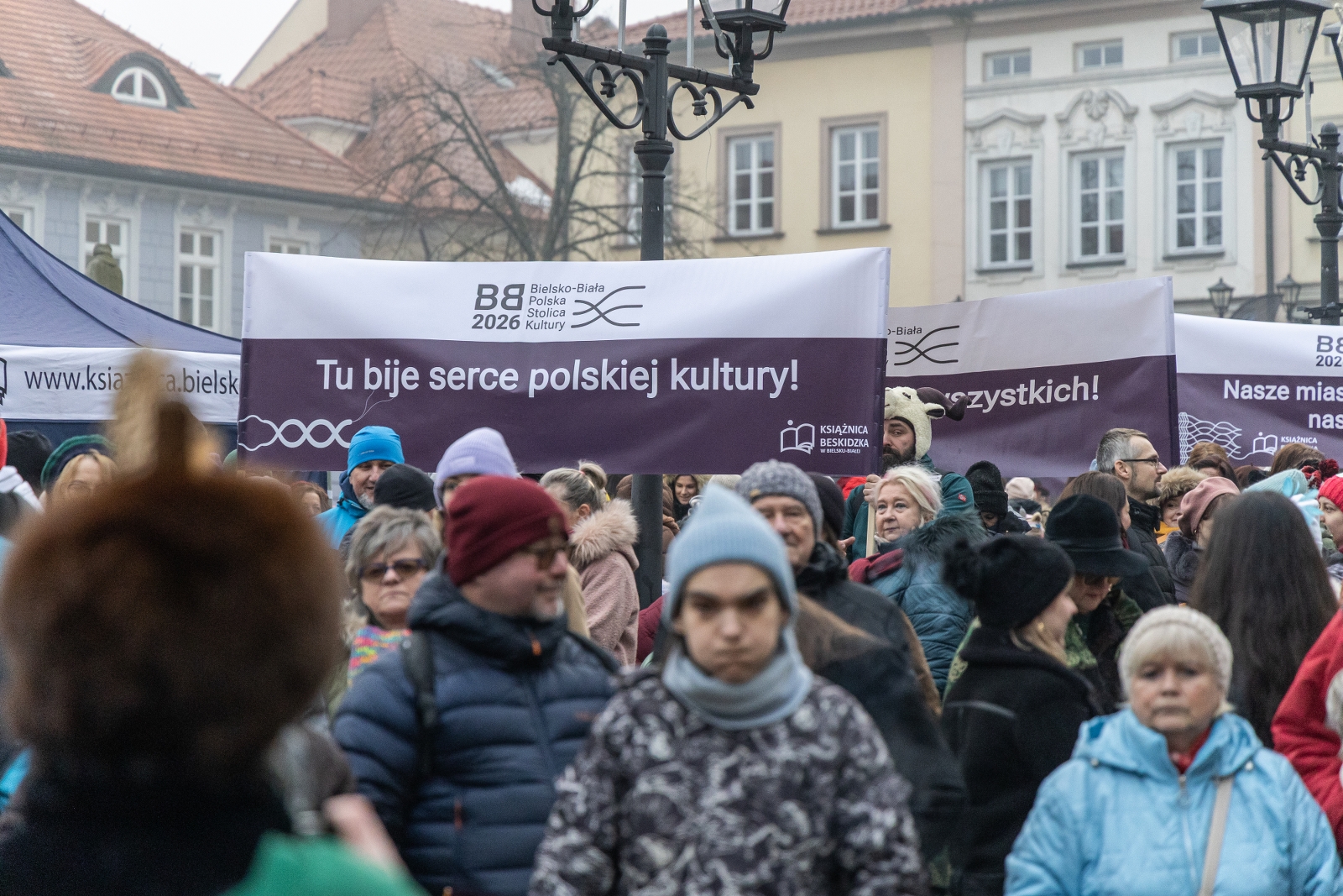 na zdjęciu osoby podczas otwarcia PSK