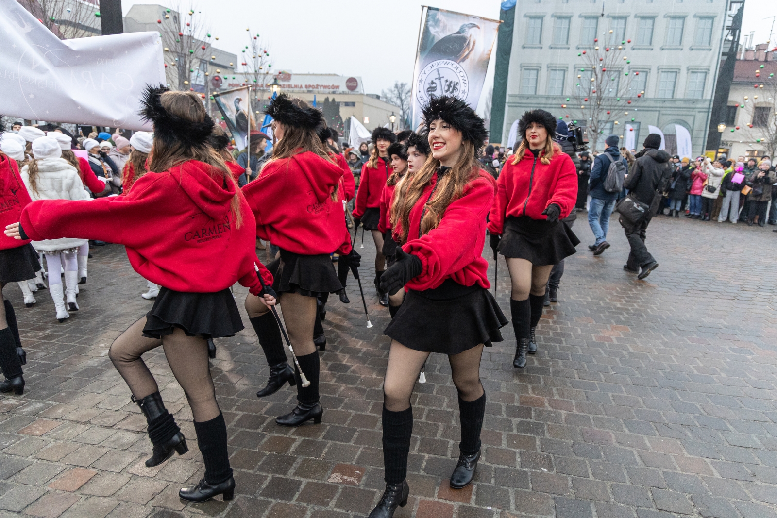na zdjęciu osoby podczas otwarcia PSK