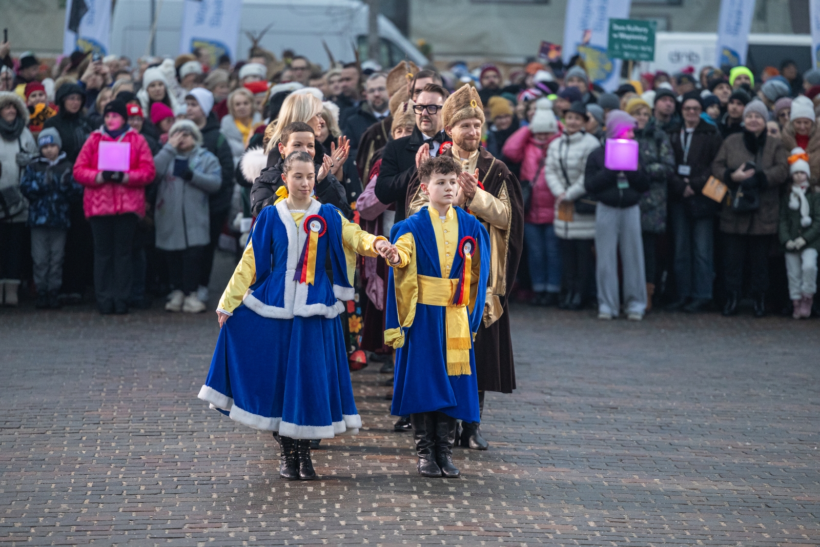 na zdjęciu osoby podczas otwarcia PSK