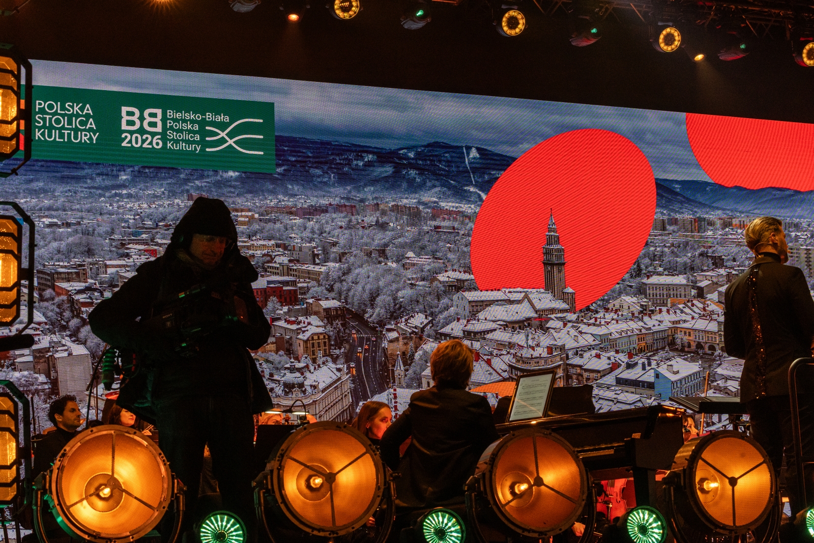 na zdjęciu osoby podczas otwarcia PSK