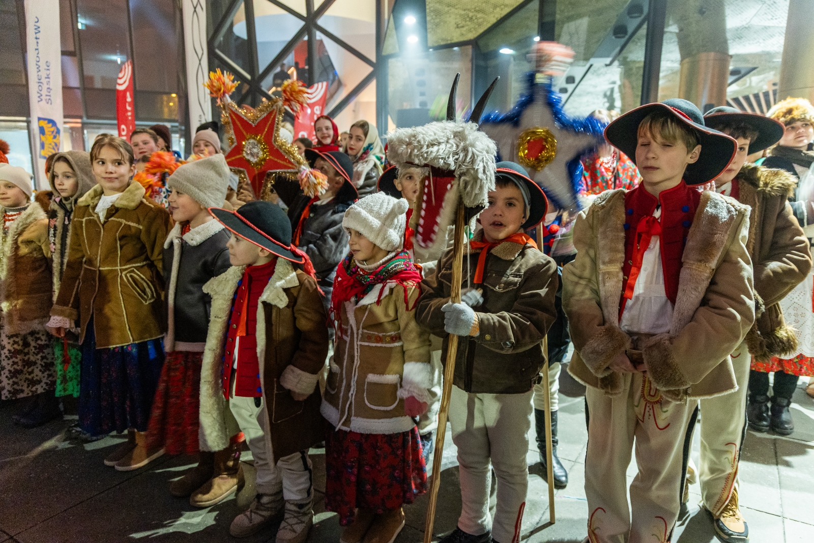 na zdjęciu osoby podczas otwarcia PSK