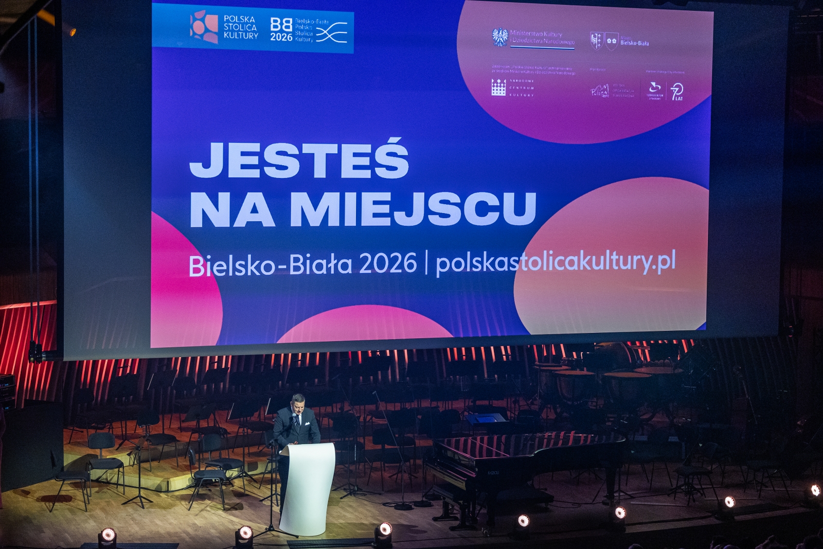 na zdjęciu osoby podczas otwarcia PSK