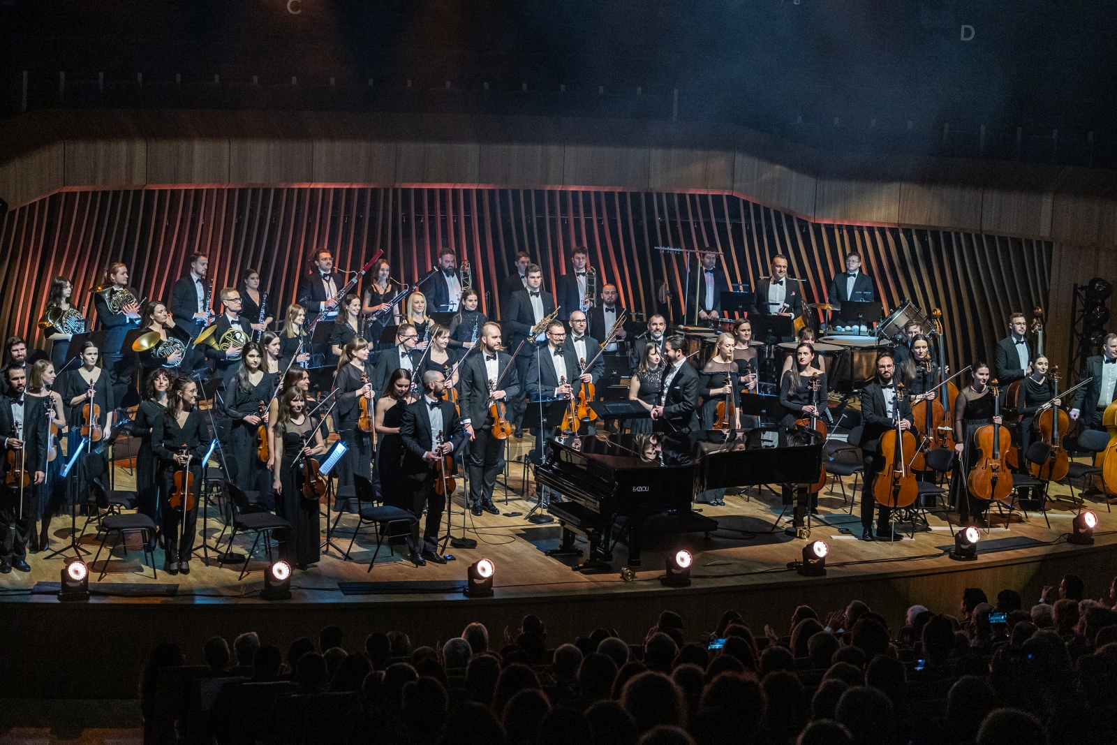 na zdjęciu osoby podczas otwarcia PSK