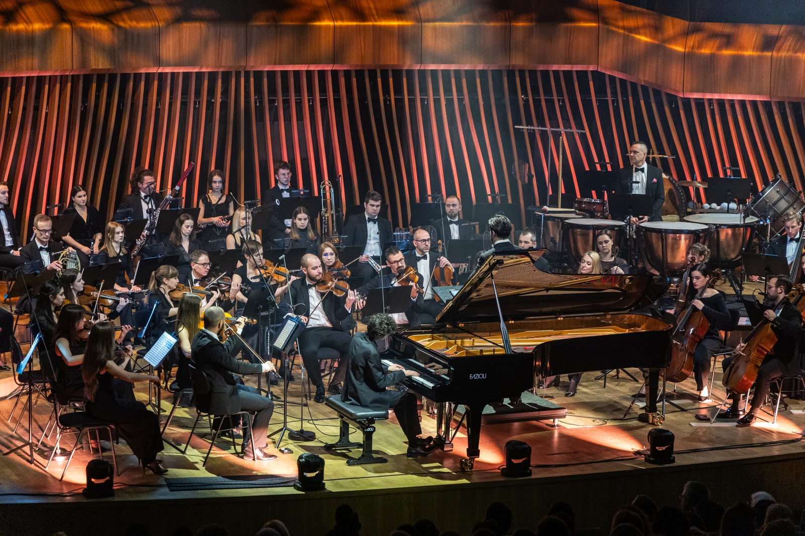 na zdjęciu osoby podczas otwarcia PSK