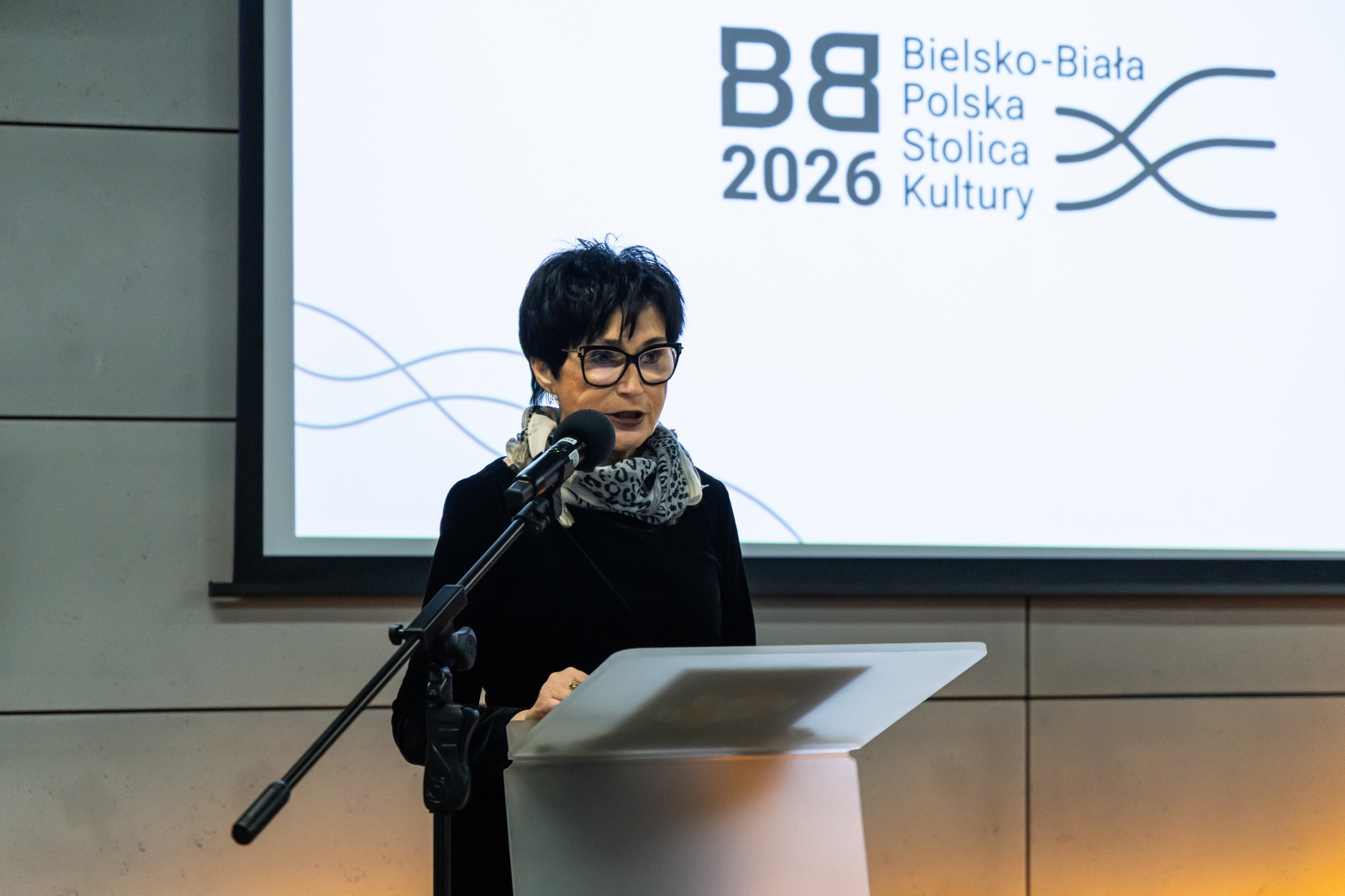 na zdjęciu osoby podczas maratonu