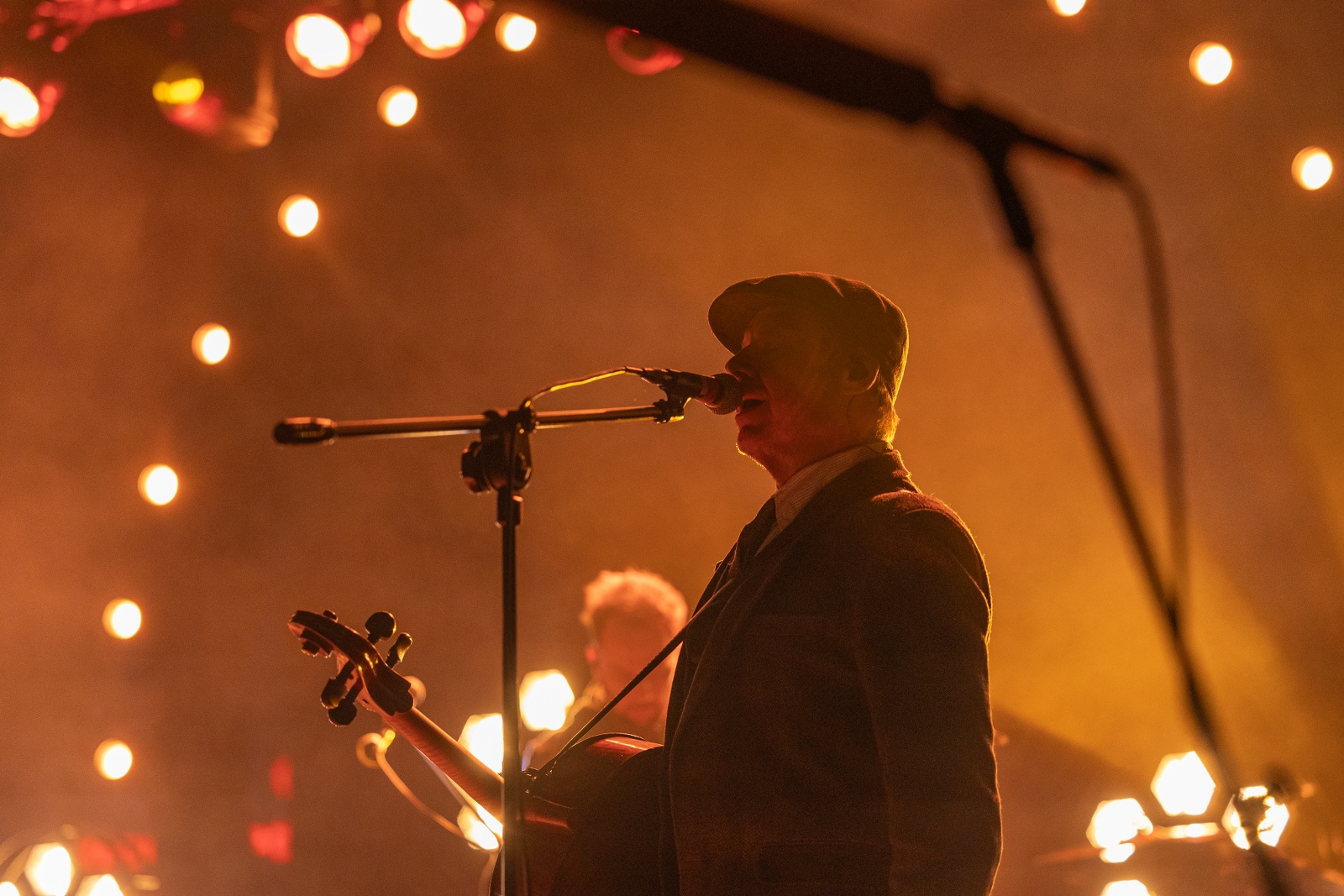 na zdjęciu osoby podczas spotkania ze skoczkiem