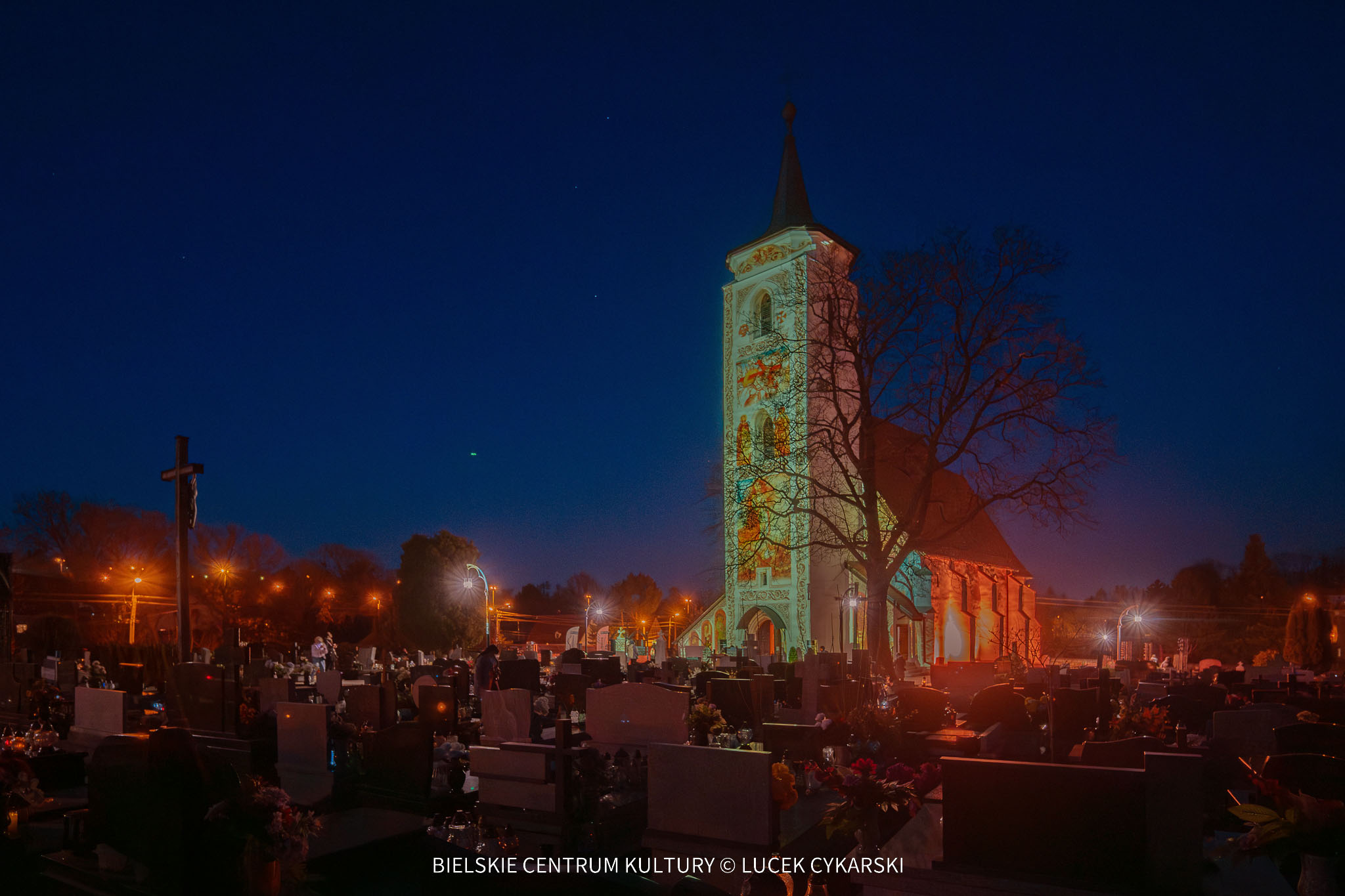 na zdjęciu kościół