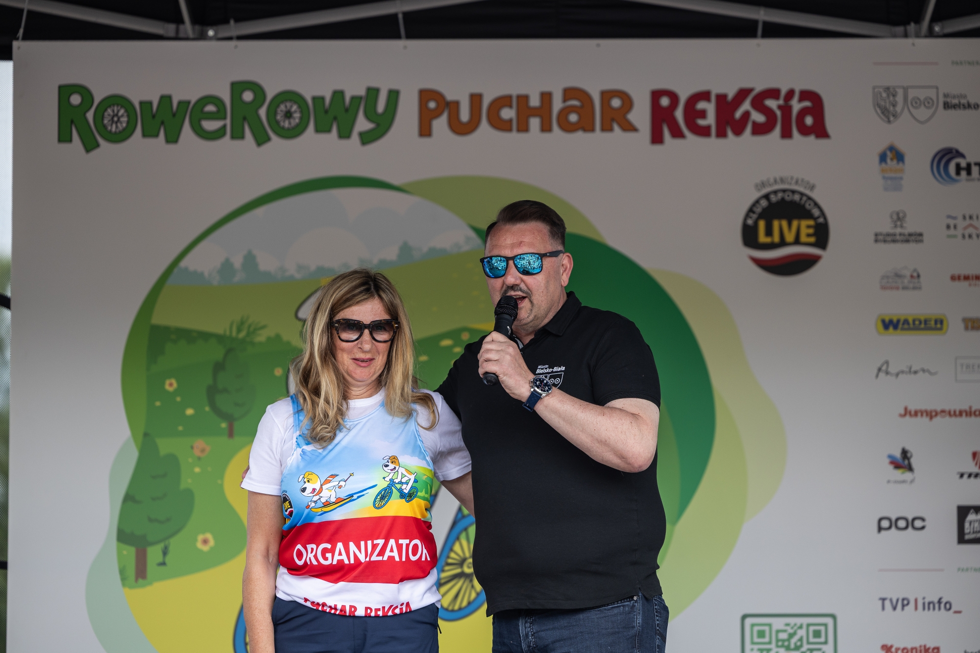 na zdjęciu osoby podczas zawodów