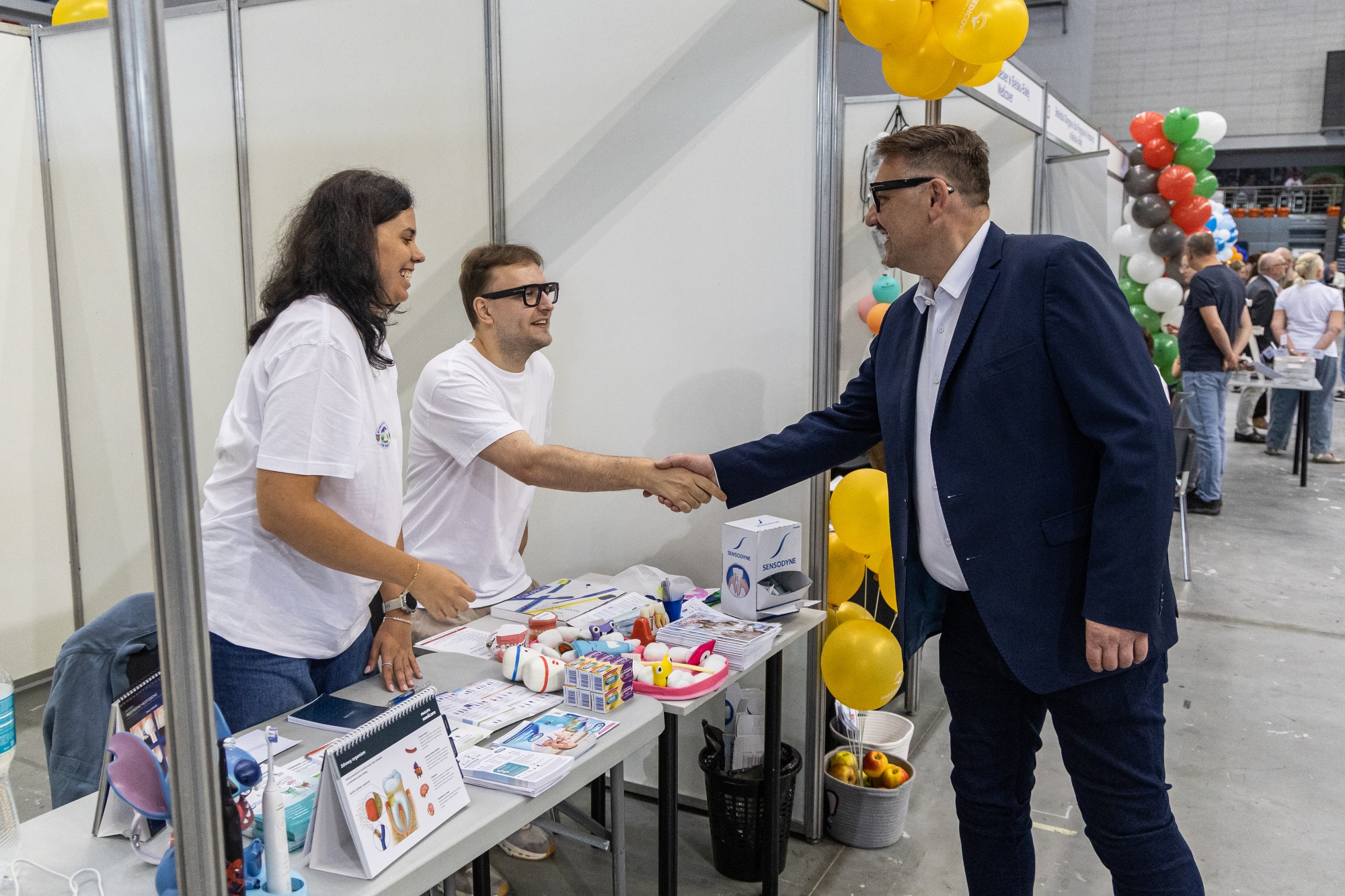 na zdjęciu osobo podczas Dni Zdrowia w hali