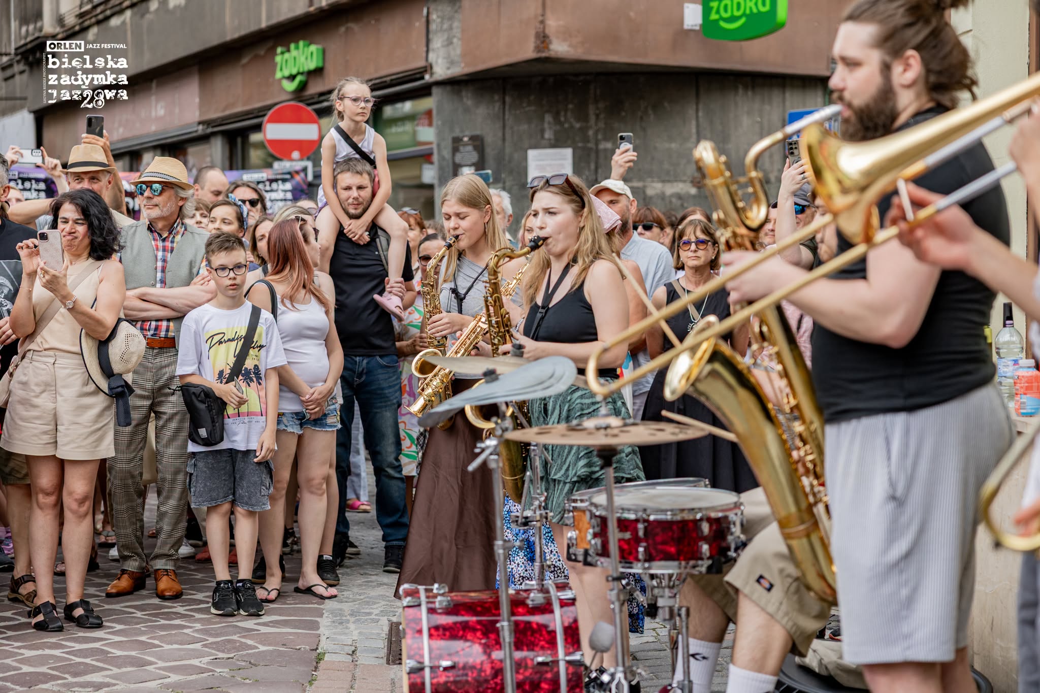 na zdjęciu muzycy