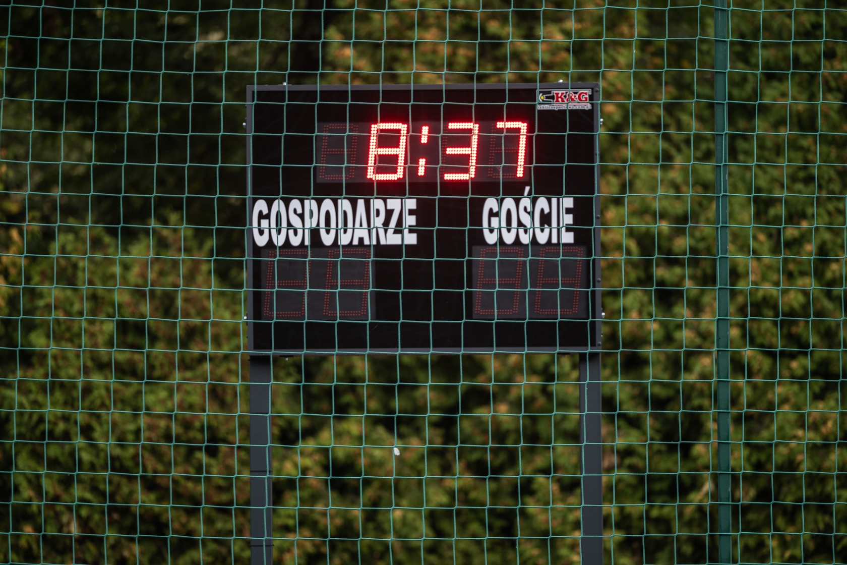 na zdjęciu nowe boisko