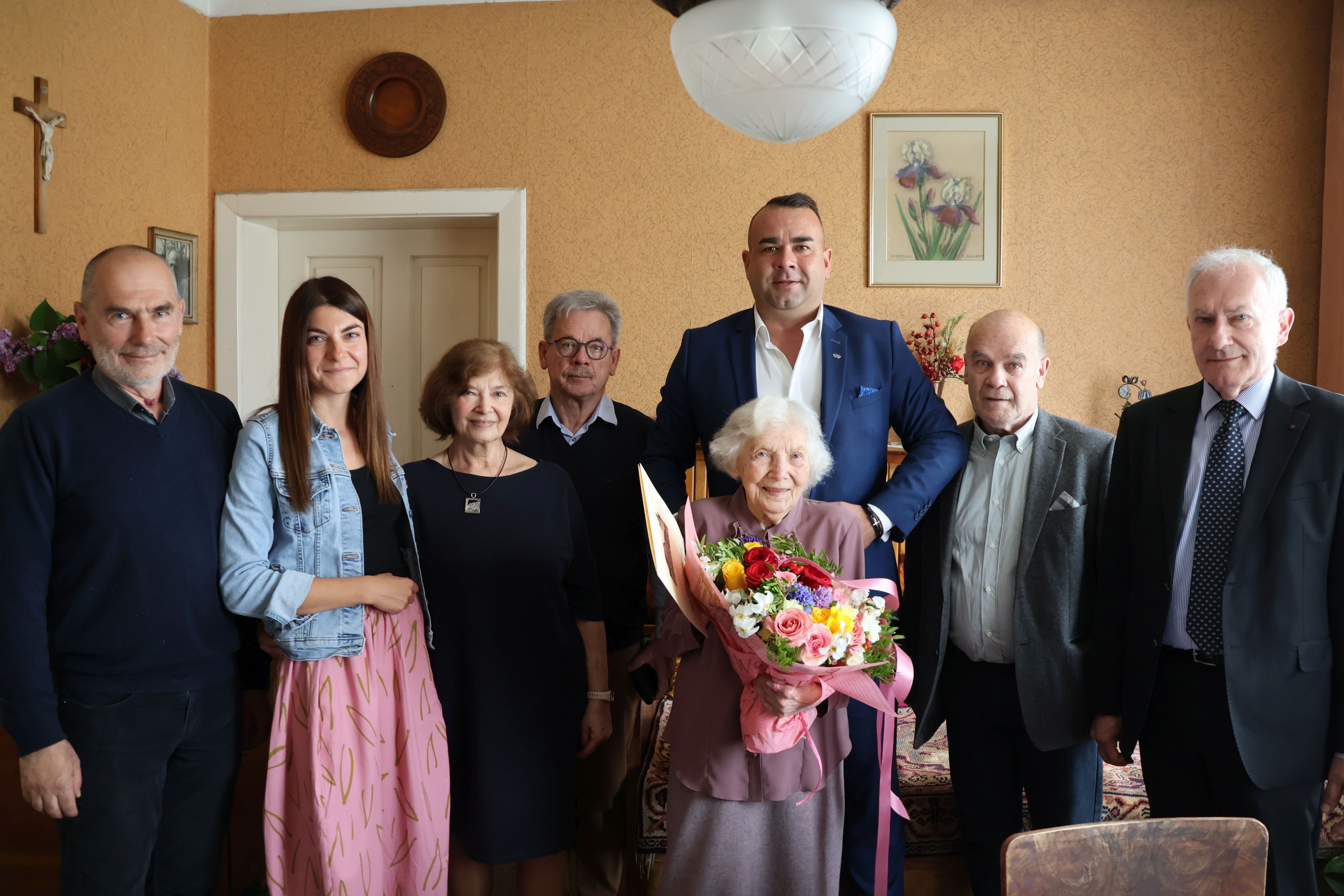 Na zdjęciu jubileusz 100 lecia pani Zofii Ślebarskiej