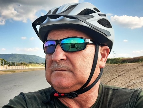 Zdjęcie przedstawiające Bronisława Szafarczyka - Pełnomocnika Prezydenta Miasta ds. Komunikacji Rowerowej 