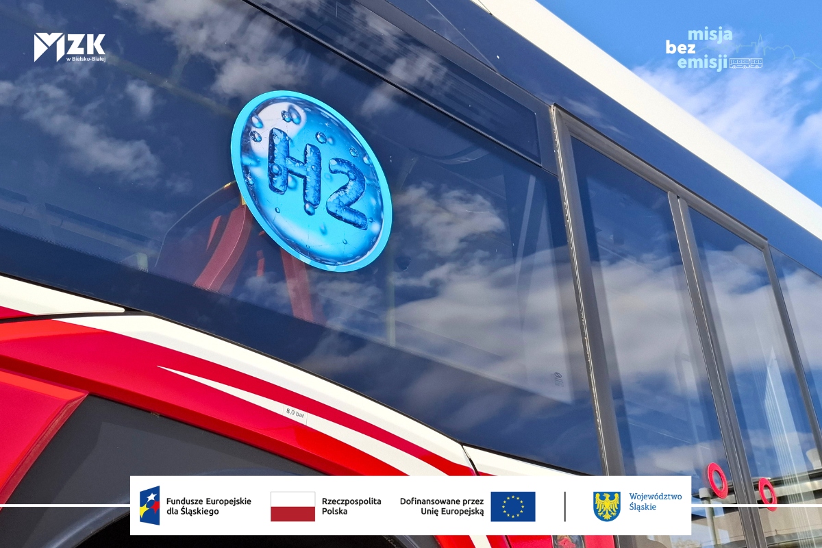 Na zdjęciu autobus 