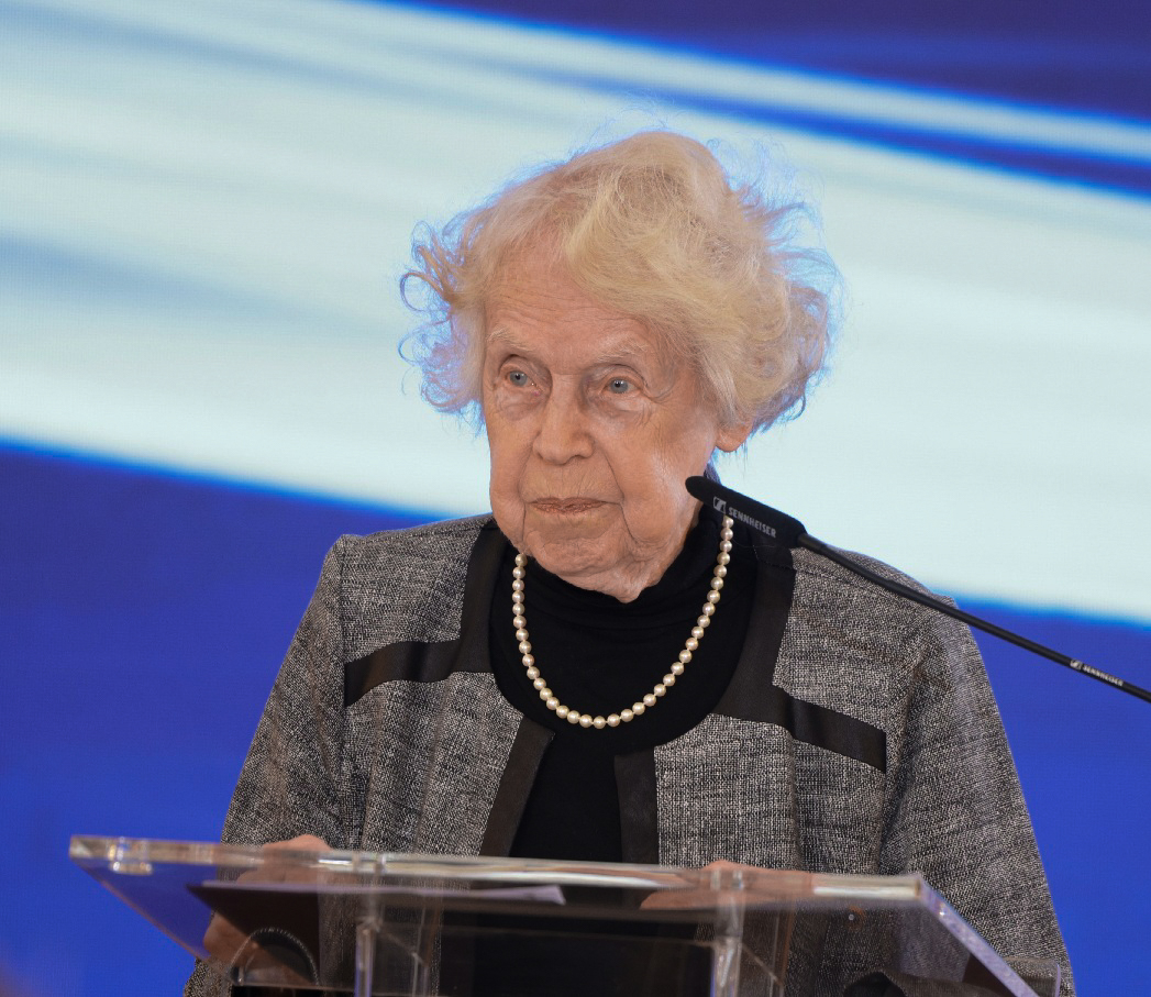 na zdjęciu laureatka