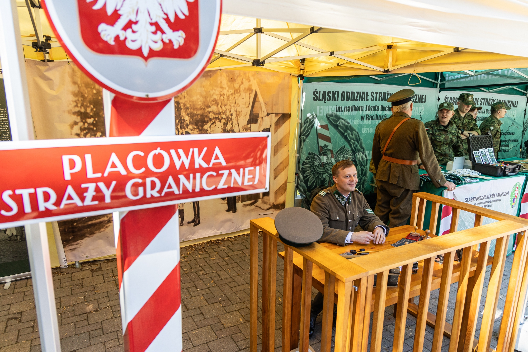 na zdjęciu stoisko straży granicznej