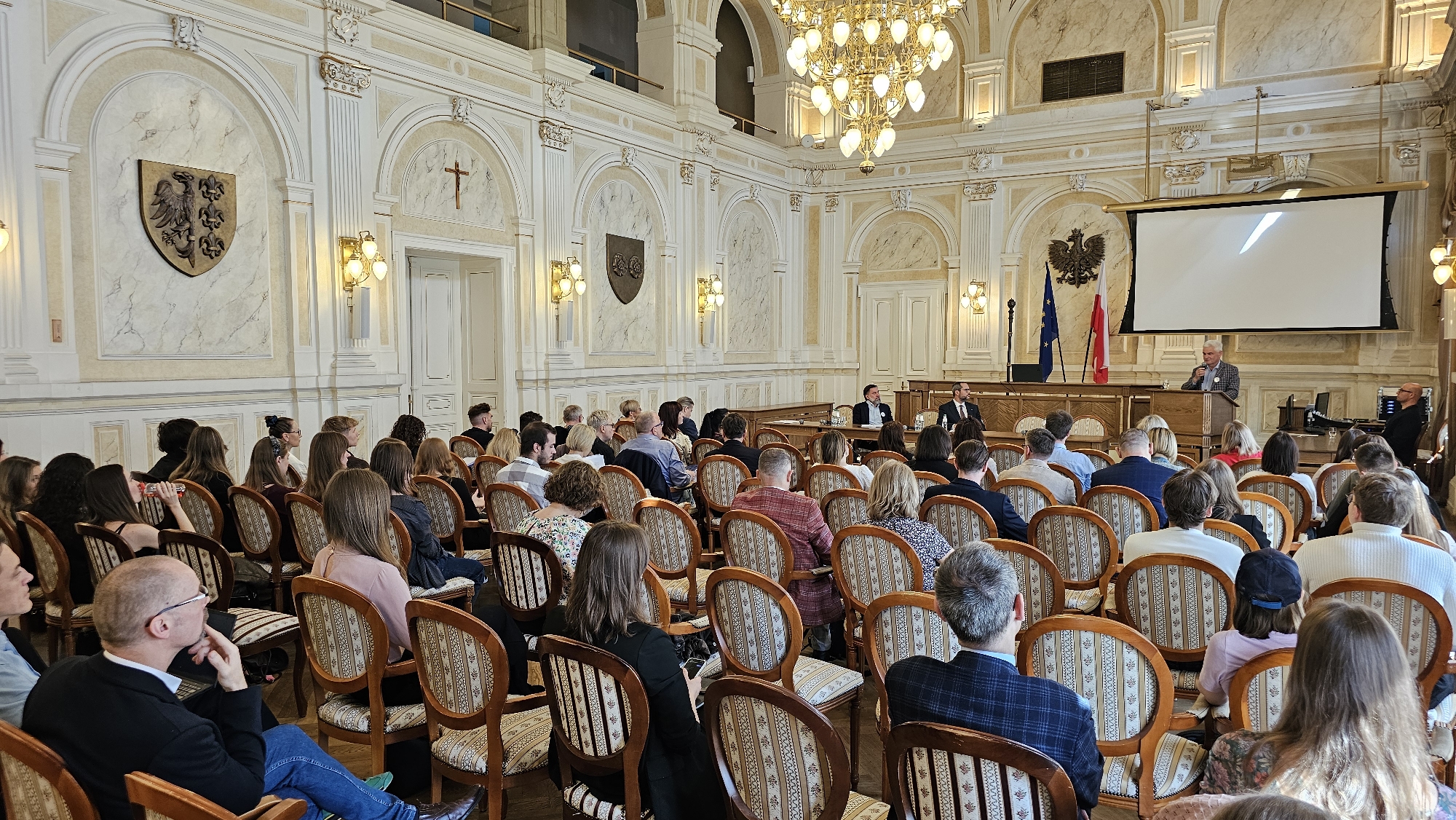Na zdjęciu uczestnicy konferencji