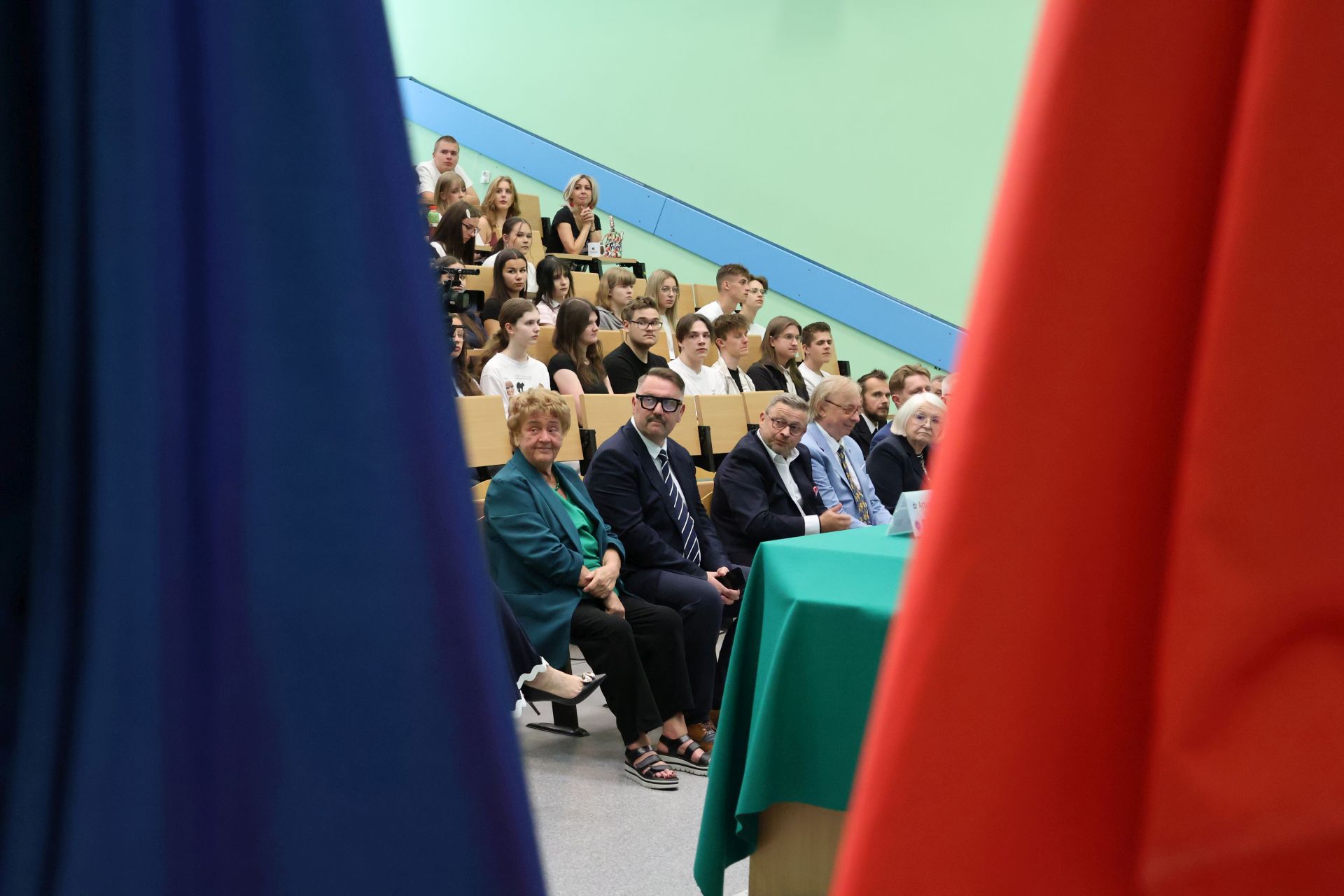 na zdjęciu konferencje w ANS