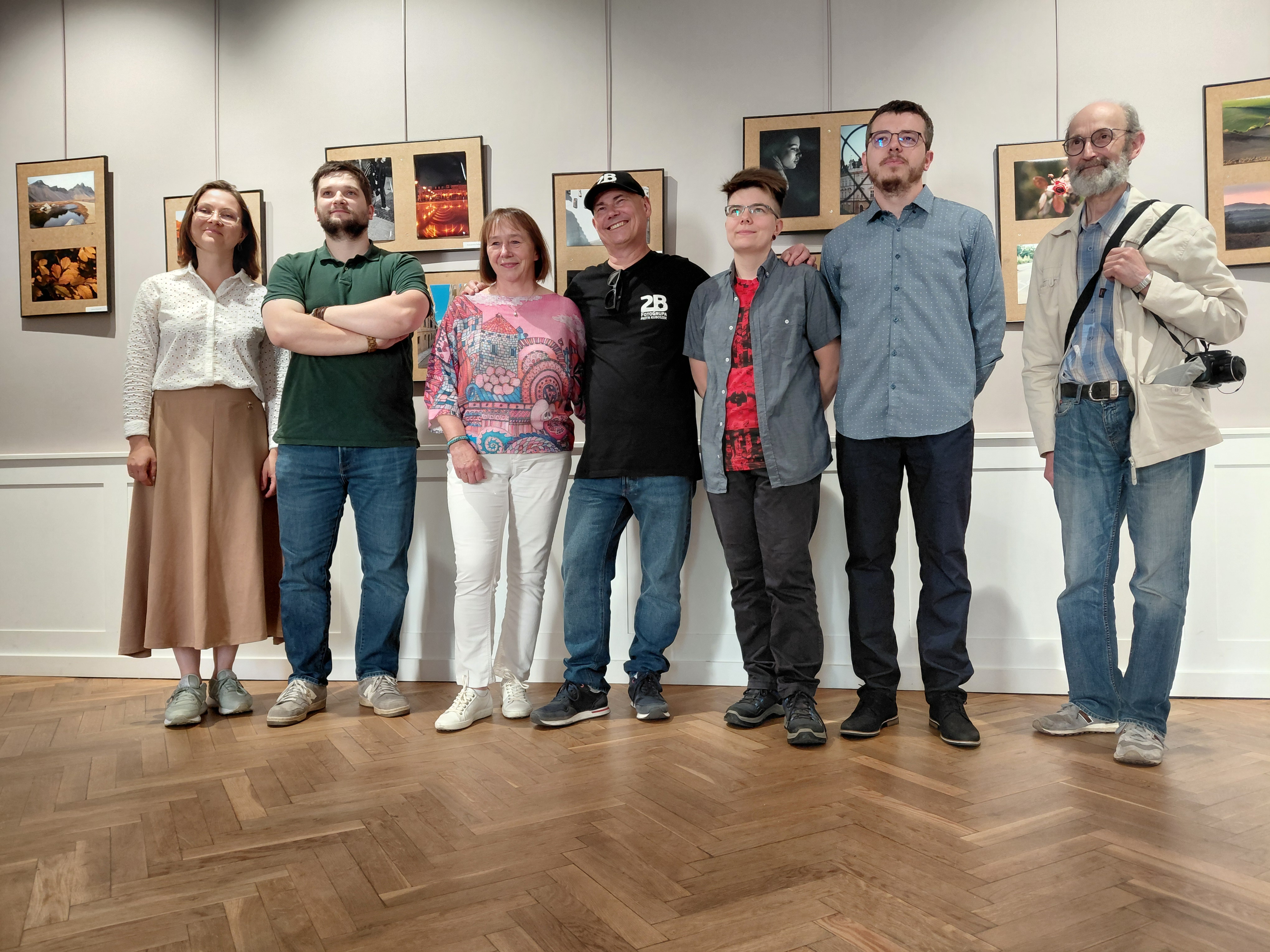 Na zdjęciu wystawa Fotowarsztat – Akademii Fotografii FotoGrupa2B