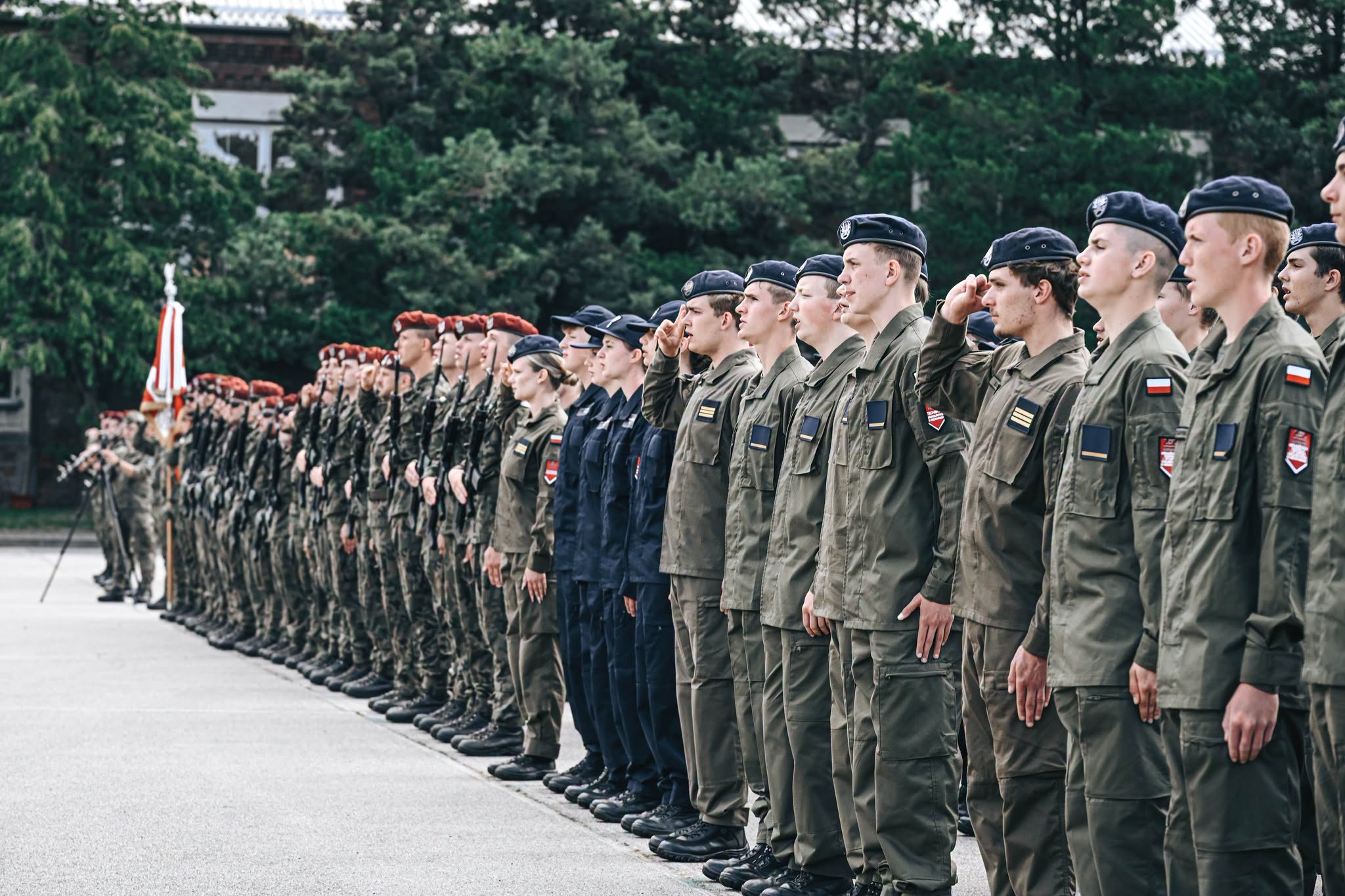 na zdjęciu żołnierze 