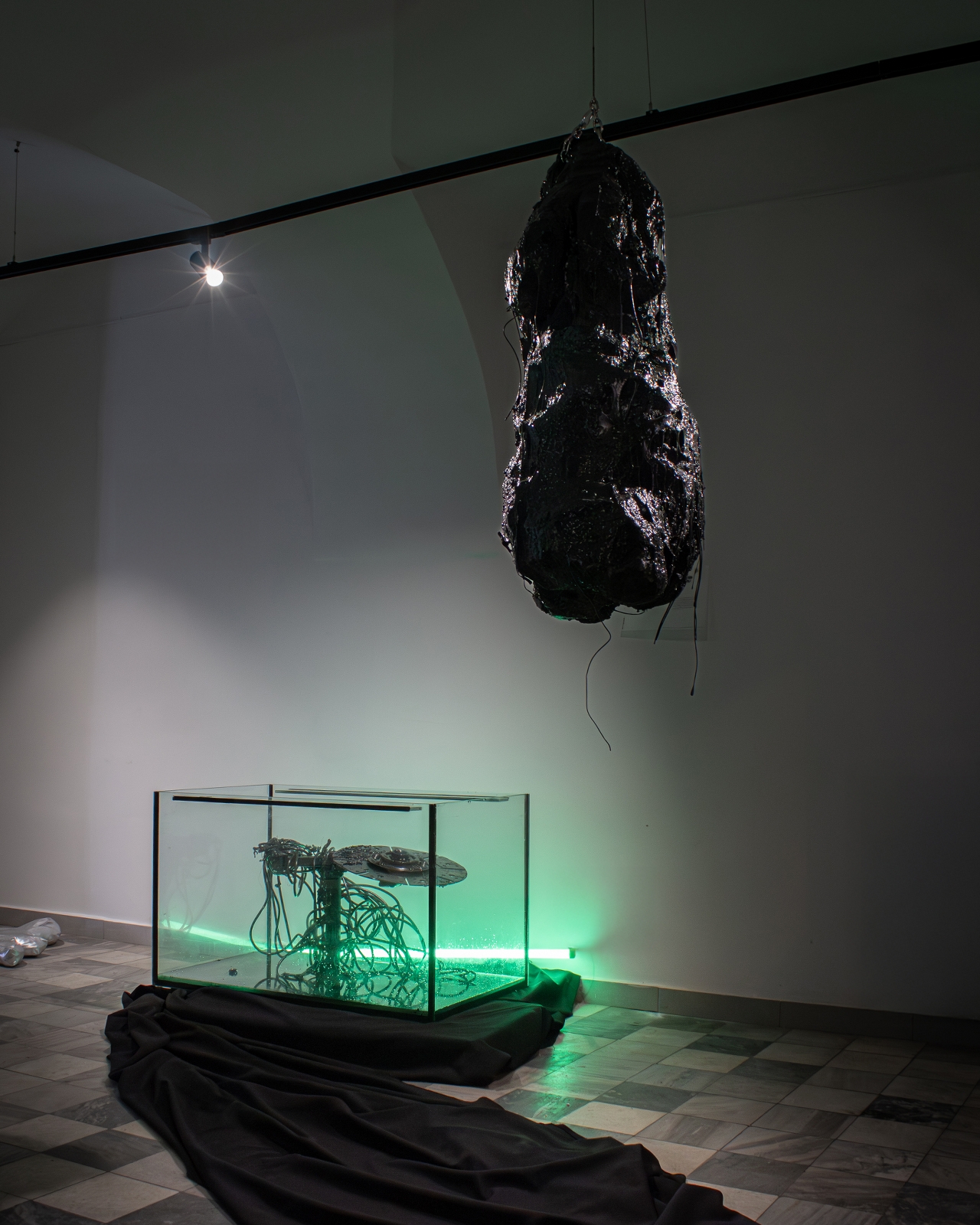 na zdjęciu fragment instalacji