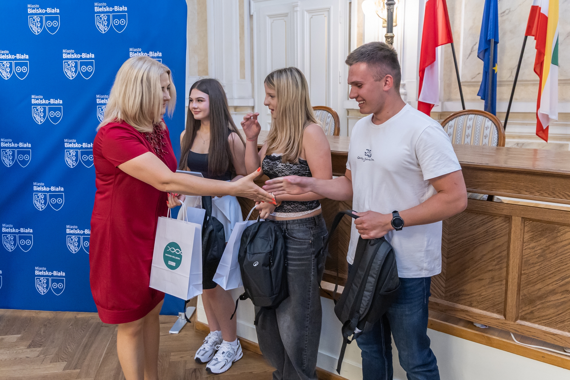 Na zdjęciu laureaci projektu 