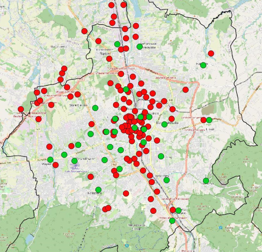 grafika przedstawiająca mapę celów (punkty czerwone) i źródeł (punkty zielone) podróży rowerowych o charakterze komunikacyjnym