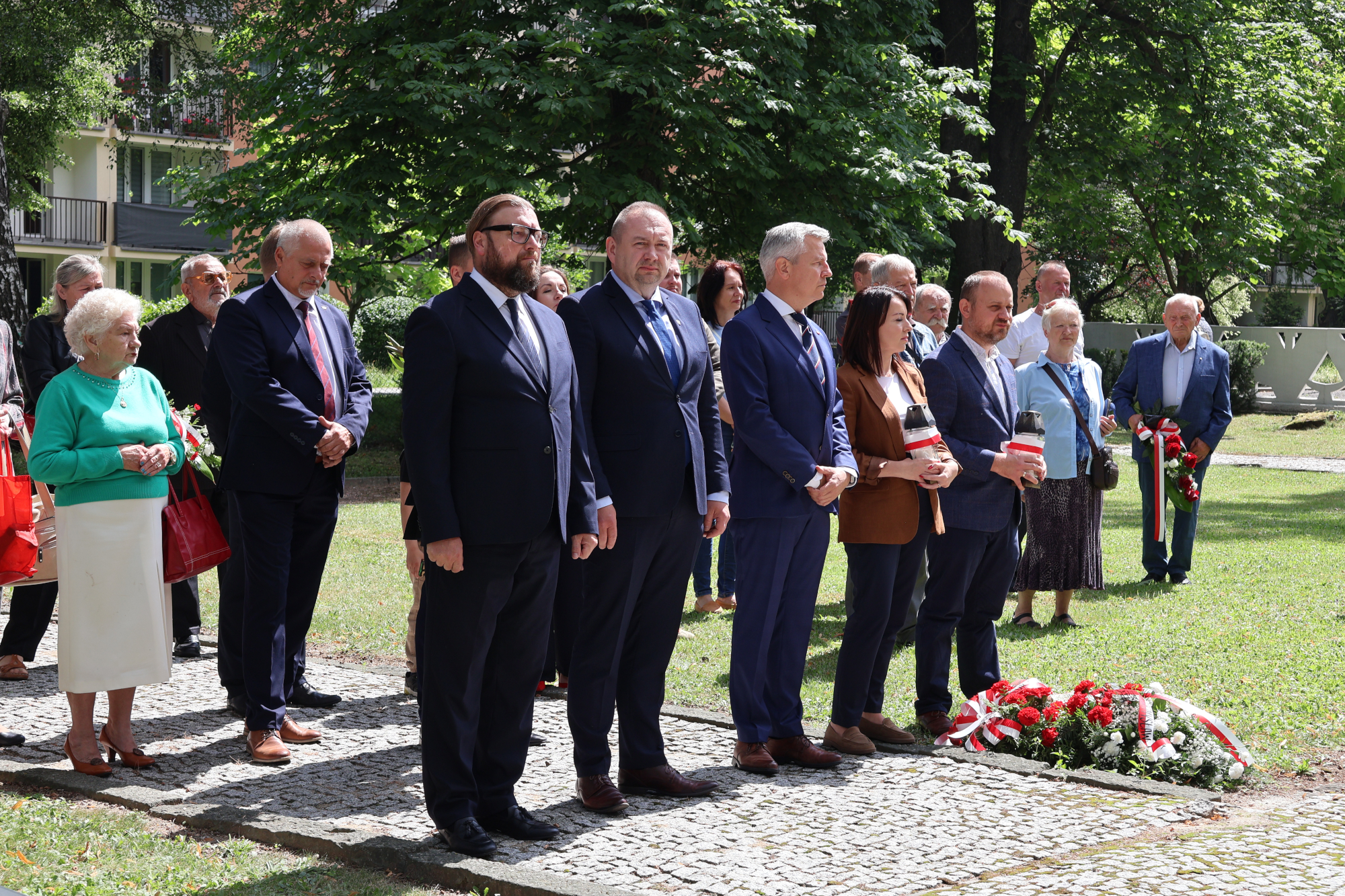 Na zdjęciu uczestnicy uroczystości 