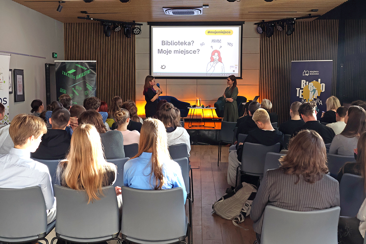 na zdjęciu uczestnicy spotkania 