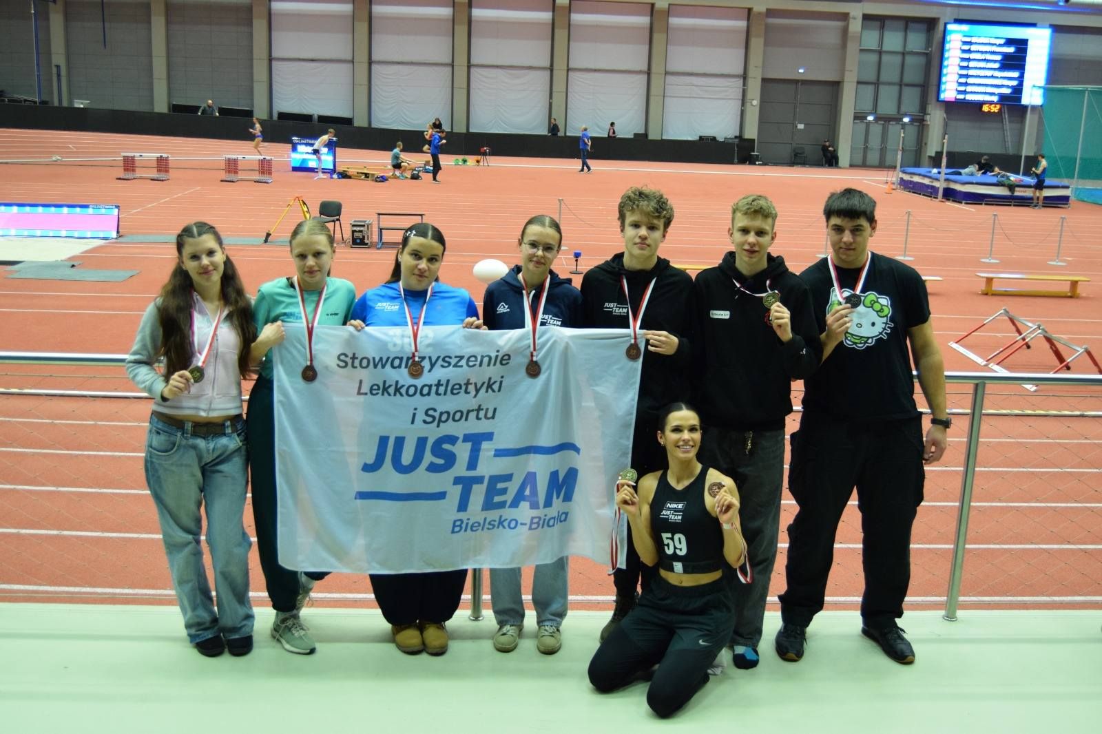 Na zdjęciu zawodnicy  