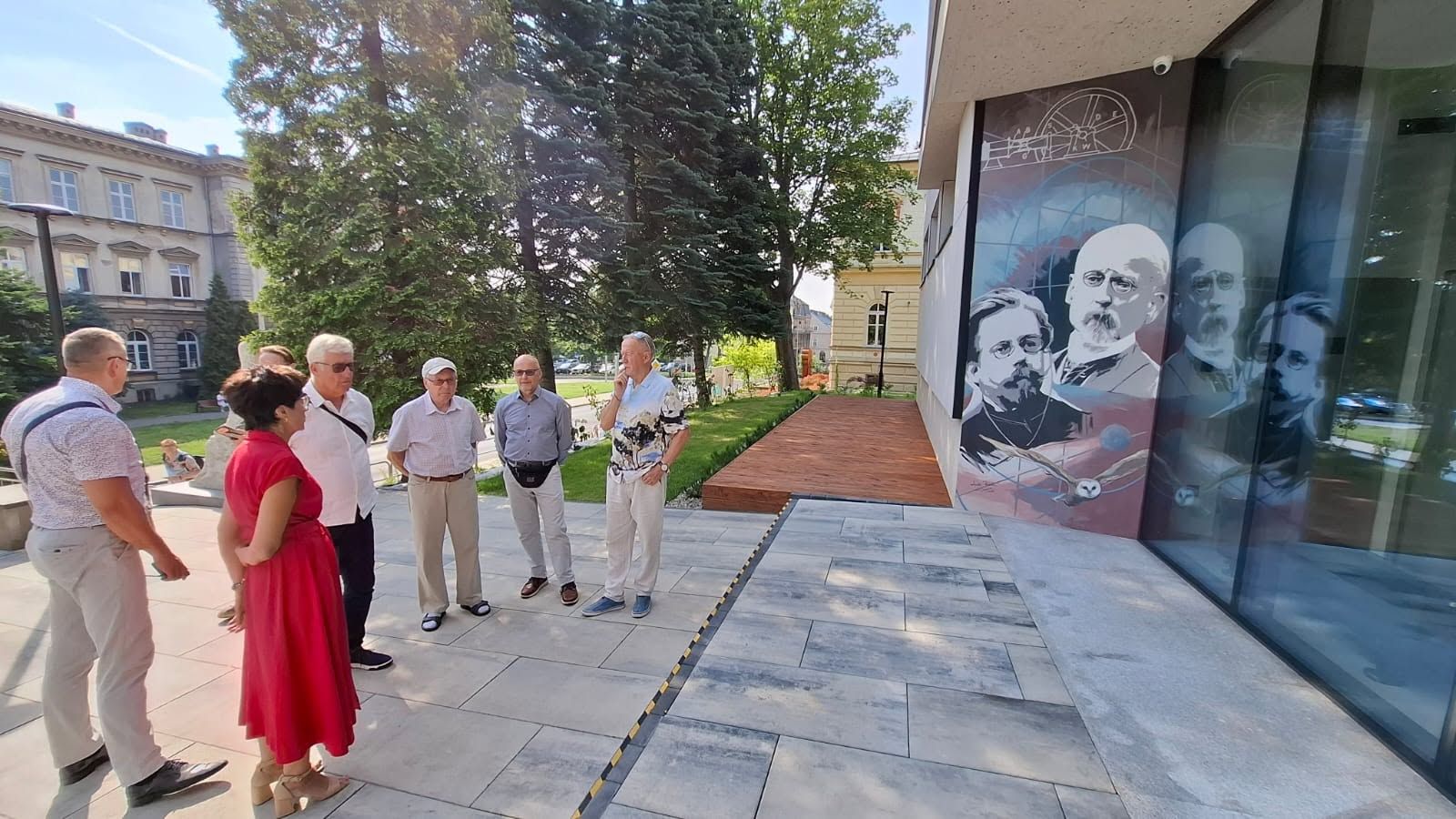 Na zdjęciu komisja konkursowa