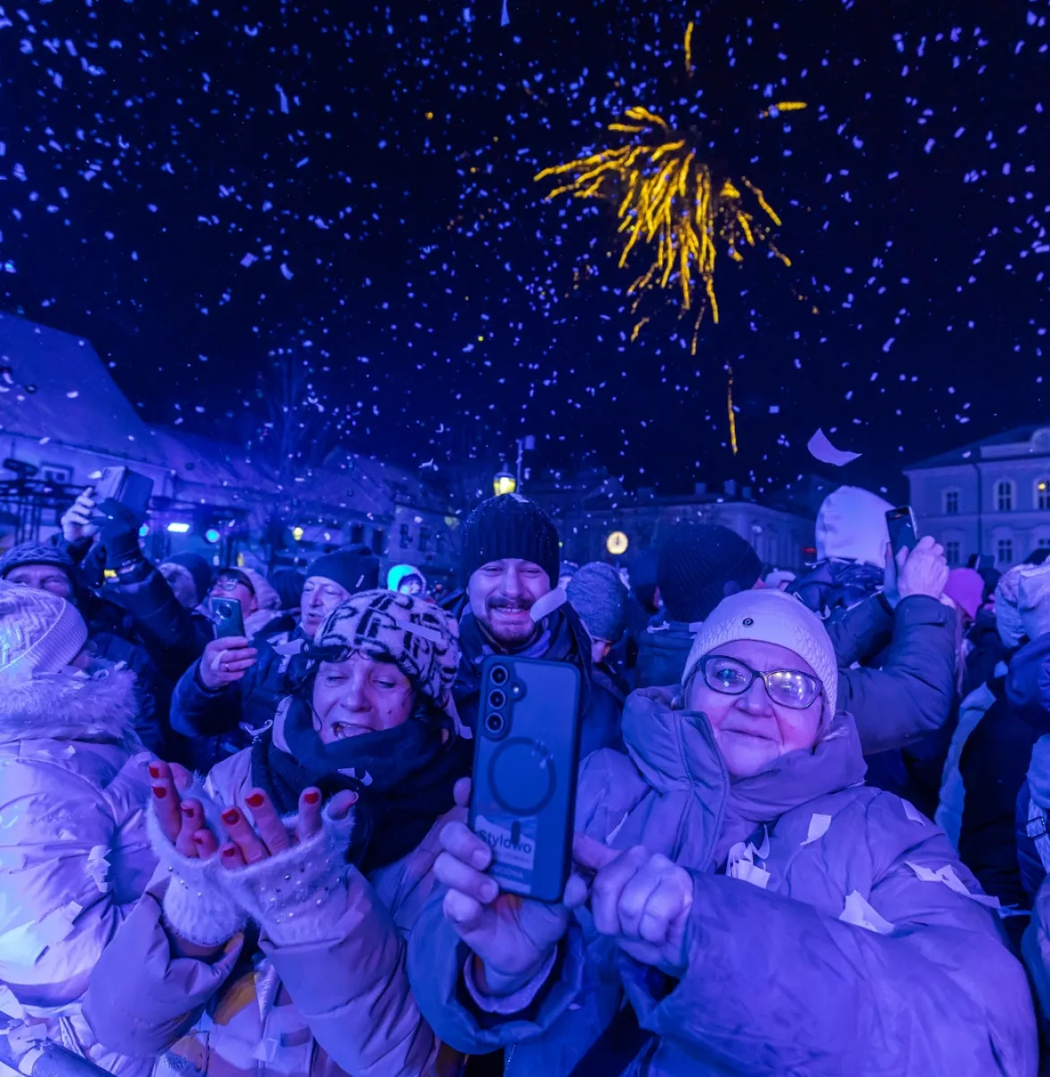 na zdjęciu osoby podczas Sywestra