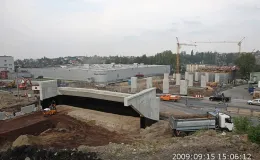 Przebudowa odcinka drogi krajowej nr 52 - na zdjęciu fragment budowy oraz maszyny budowlane