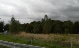 Zdjęcie działki niezabudowanej przy ul. Bohaterów Monte Cassino oraz Rudawka