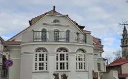 Cieszyńska 23a stan elewacji południowej po remoncie.