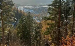 III NAGRODA DO LAT 16 Beskidy w kadrze 2025 - Szymon Tekieli Widok z Czupla na Mikuszowice
