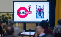 na zdjęciu osoby podczas konferencji 