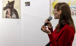 Na zdjęciu oprowadzanie artystyczno-kuratorskie