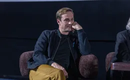 na zdjęciu sala kinowa z ludźmi