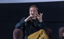 na zdjęciu sala kinowa z ludźmi