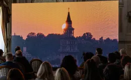 na zdjęciu osoby podczas konferencji