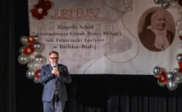 na zdjęciu osoby podczas jubileuszu