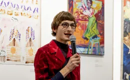 Na zdjęciu oprowadzanie artystyczno-kuratorskie